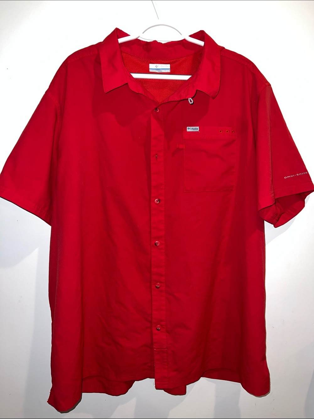 Columbia Men’s Omni-Shade Red Short-Sleeve Button-Down Shirt